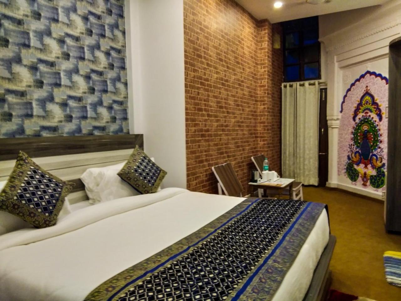 Dwivedi Hotels Hotel Elena Варанасі Екстер'єр фото