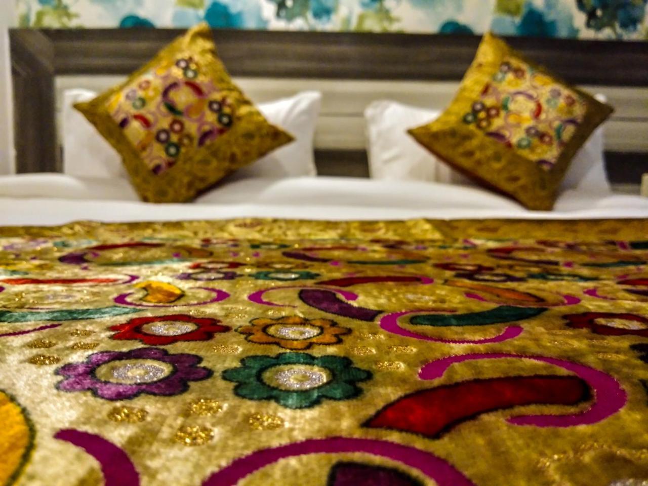 Dwivedi Hotels Hotel Elena Варанасі Екстер'єр фото