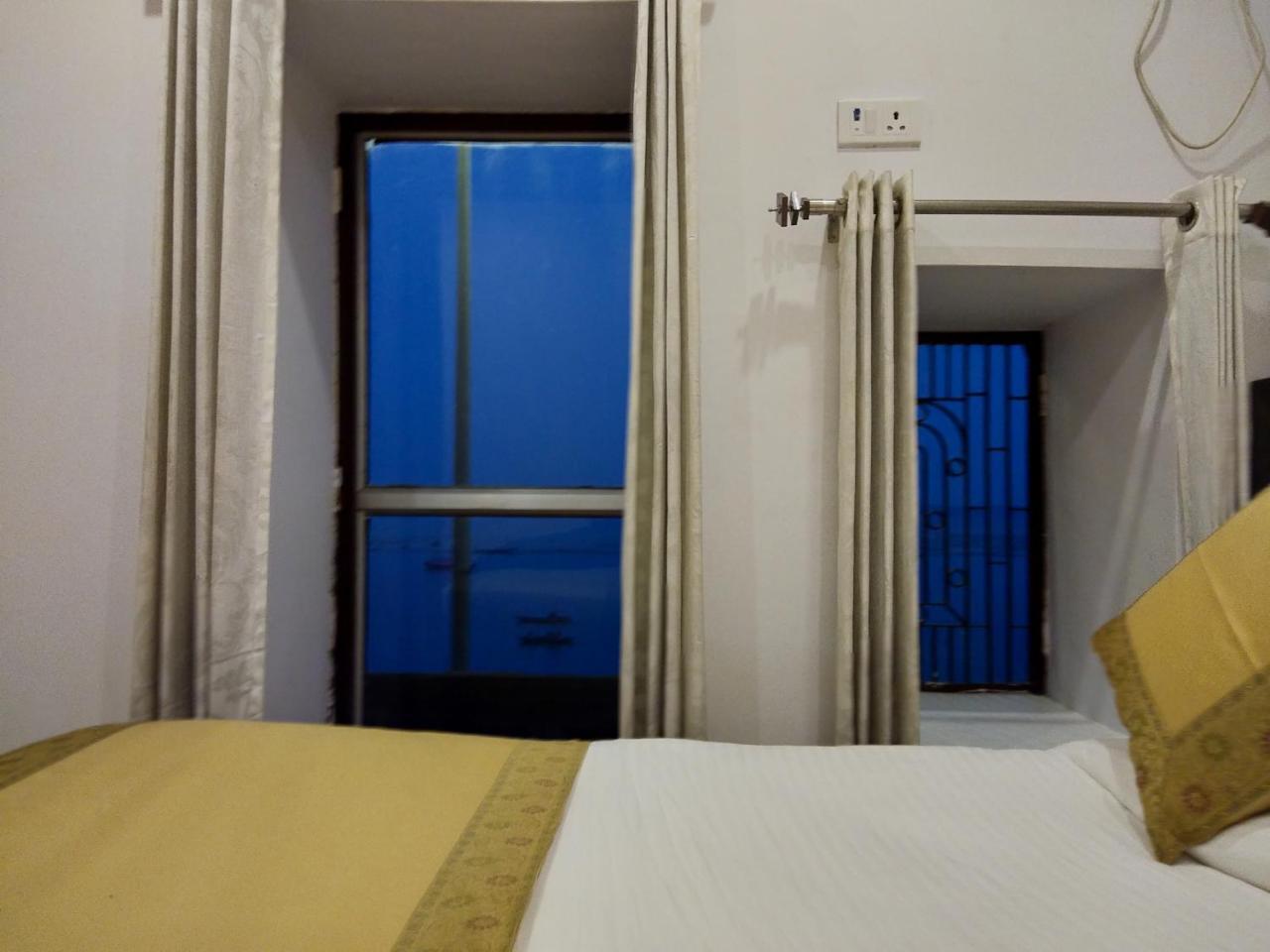 Dwivedi Hotels Hotel Elena Варанасі Екстер'єр фото