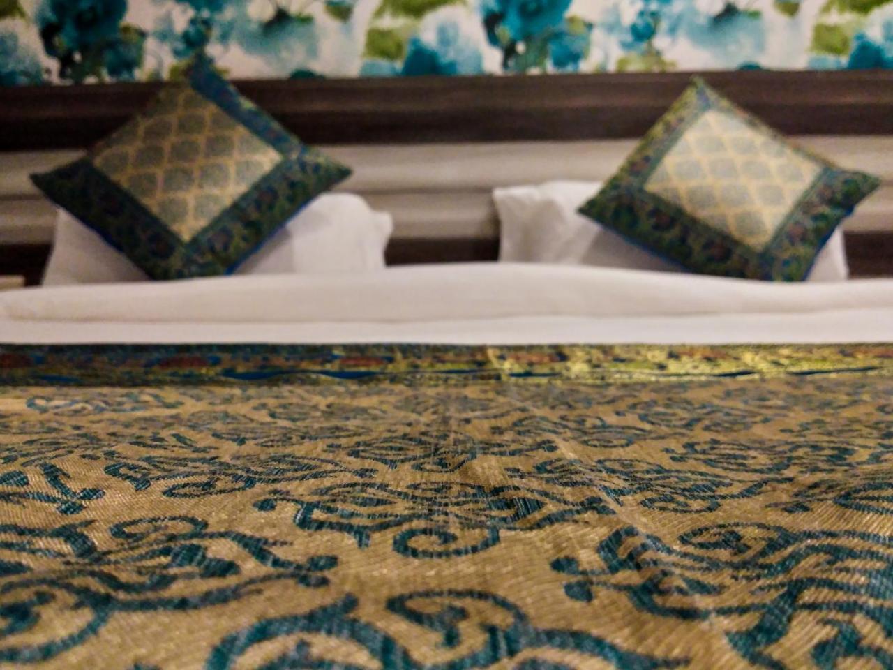 Dwivedi Hotels Hotel Elena Варанасі Екстер'єр фото
