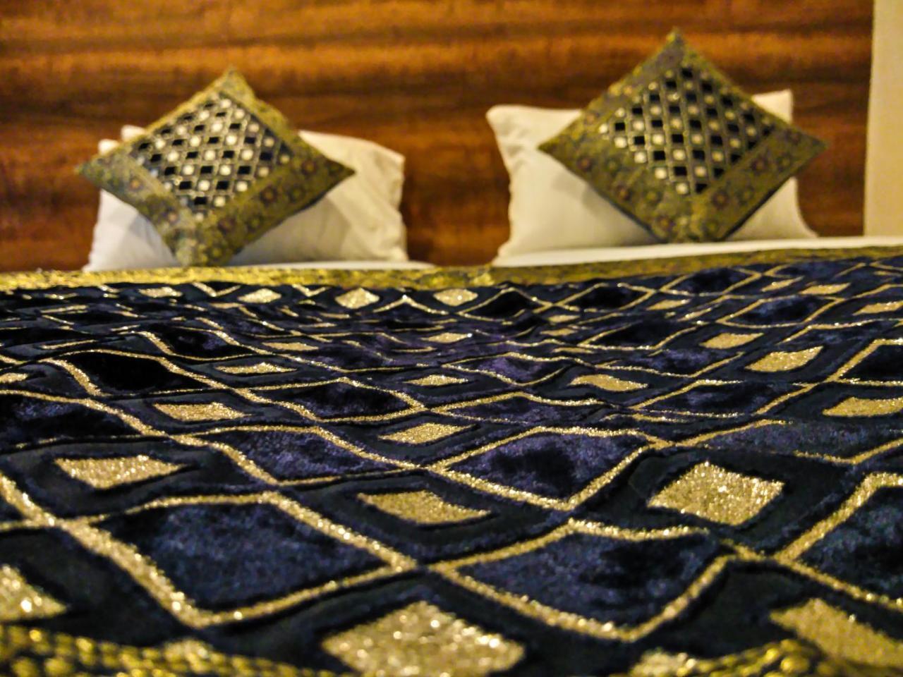 Dwivedi Hotels Hotel Elena Варанасі Екстер'єр фото